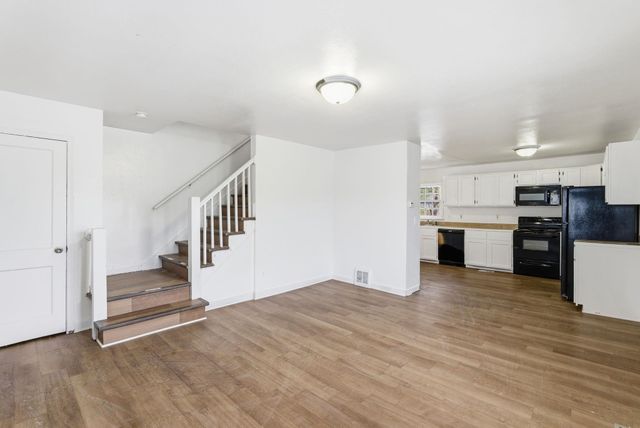 703-709 S Hydraulic St, Wichita, KS 67211