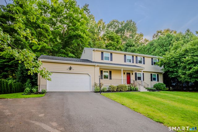 132 Hollyberry Lane, Plainville, CT 06062