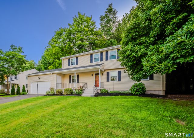 132 Hollyberry Lane, Plainville, CT 06062