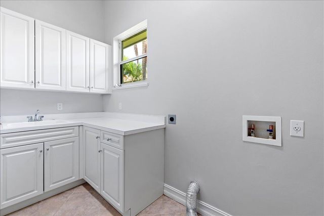 1254 River Reach Drive, Vero Beach, FL 32967