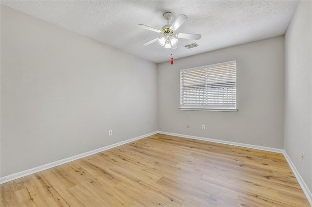 4335 Sugar Bars Drive, Friendswood, TX 77546