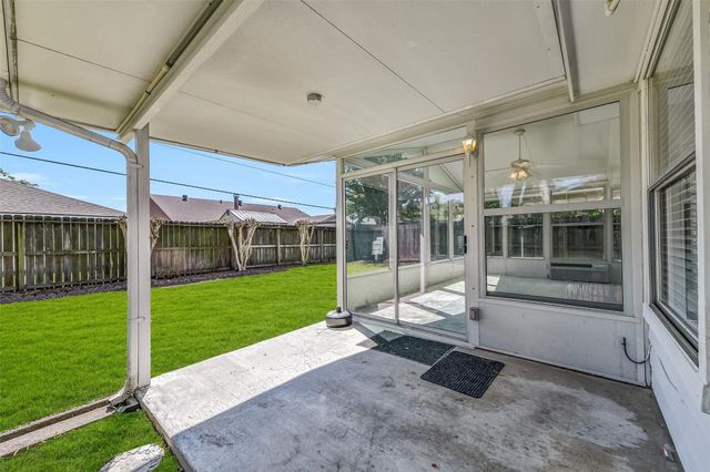 4335 Sugar Bars Drive, Friendswood, TX 77546