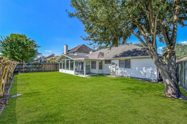 4335 Sugar Bars Drive, Friendswood, TX 77546