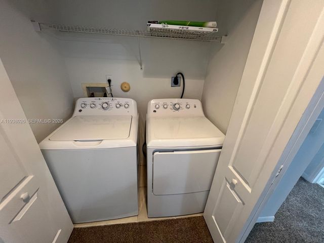 336 River Bluff Ln, Royal Palm Beach, FL 33411