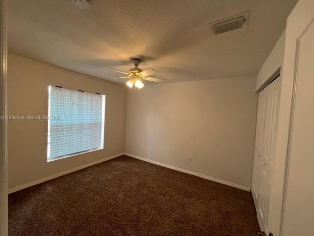 336 River Bluff Ln, Royal Palm Beach, FL 33411