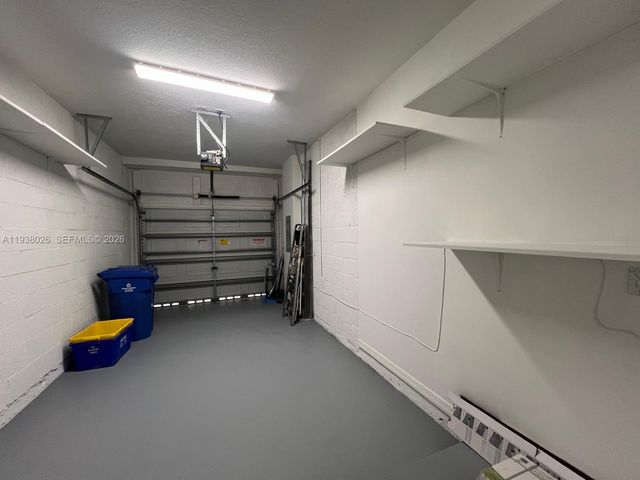 336 River Bluff Ln, Royal Palm Beach, FL 33411