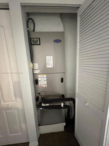 336 River Bluff Ln, Royal Palm Beach, FL 33411