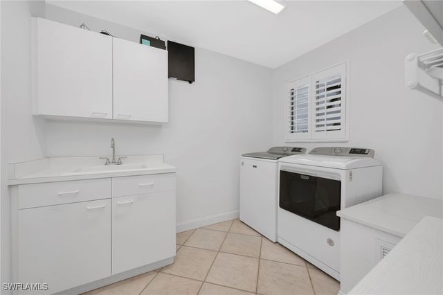 404 Bayside AVE, Naples, FL 34108