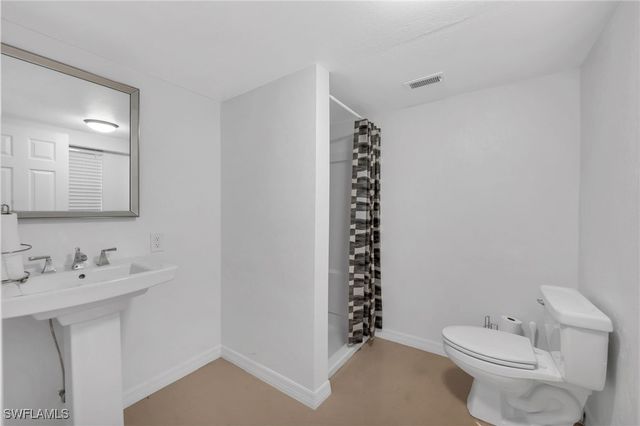 404 Bayside AVE, Naples, FL 34108