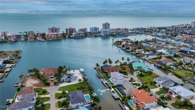 404 Bayside AVE, Naples, FL 34108