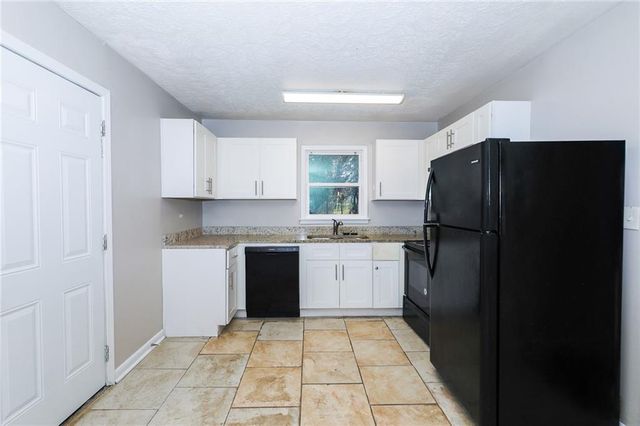 4572 Campbellton SW Road, Atlanta, GA 30331