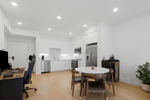 3512 Vision 512, Fremont, CA 94538