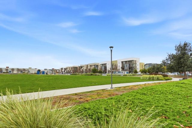 3512 Vision 512, Fremont, CA 94538