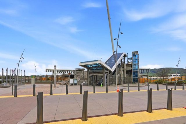 3512 Vision 512, Fremont, CA 94538