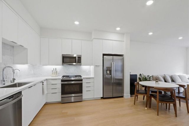 3512 Vision 512, Fremont, CA 94538