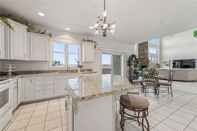 836 Forest Oaks Trail, North Huntingdon, PA 15642