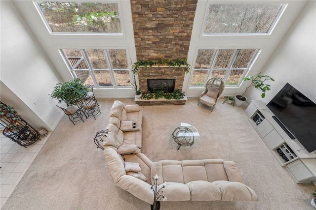 836 Forest Oaks Trail, North Huntingdon, PA 15642