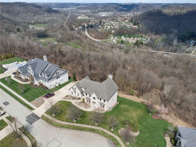 836 Forest Oaks Trail, North Huntingdon, PA 15642