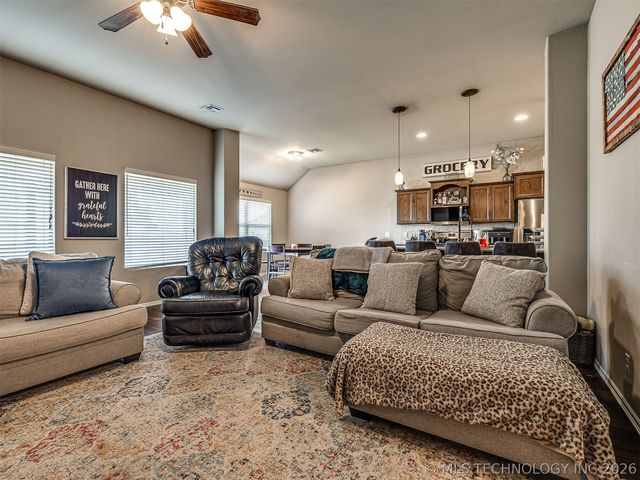 13307 S 21st Place, Bixby, OK 74008