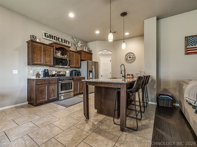 13307 S 21st Place, Bixby, OK 74008
