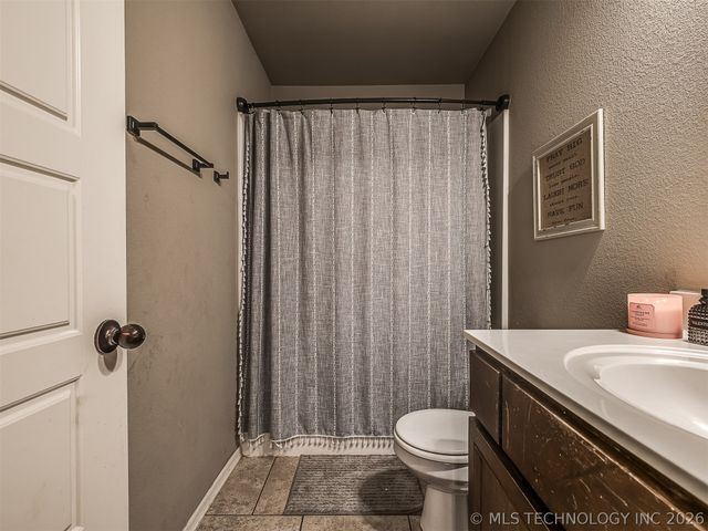 13307 S 21st Place, Bixby, OK 74008