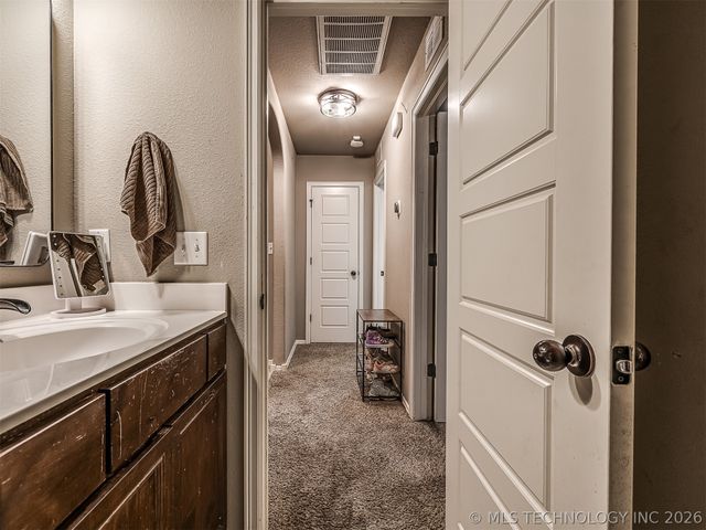 13307 S 21st Place, Bixby, OK 74008