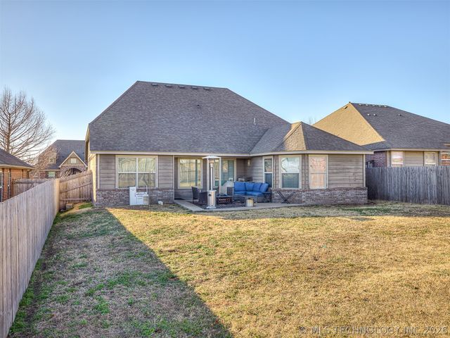 13307 S 21st Place, Bixby, OK 74008