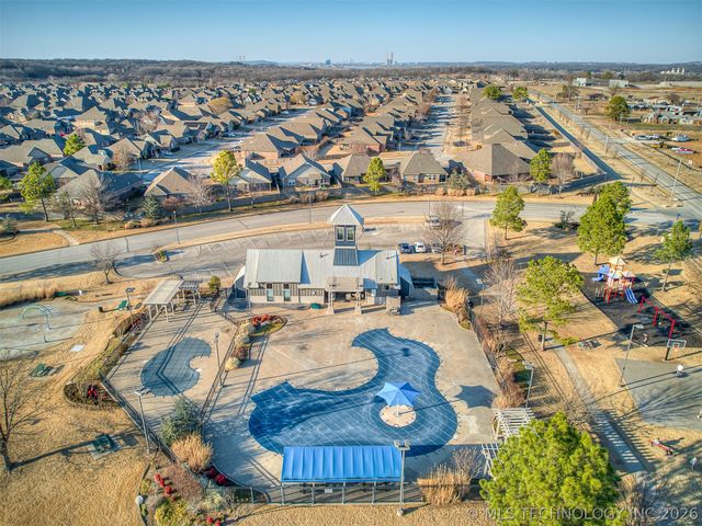 13307 S 21st Place, Bixby, OK 74008