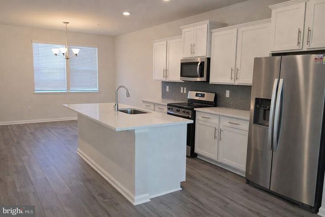 8706 CHERRYBARK RD, Clinton, MD 20735