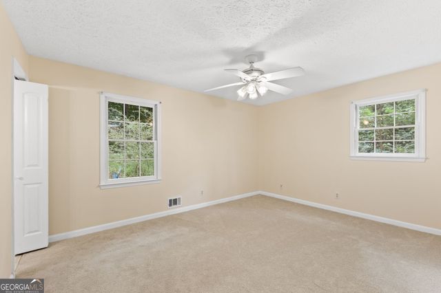 702 Osco Parkway, Woodstock, GA 30188