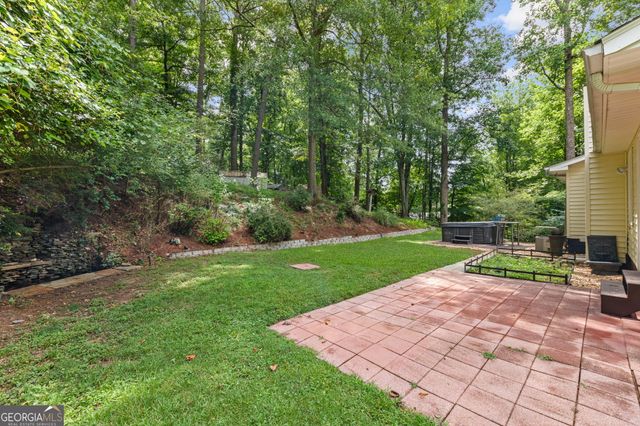 702 Osco Parkway, Woodstock, GA 30188