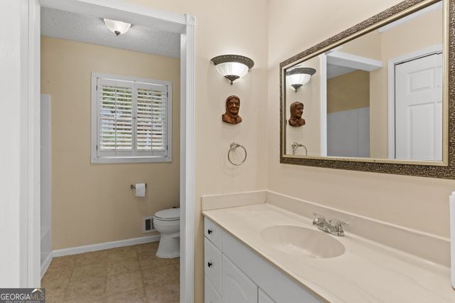 702 Osco Parkway, Woodstock, GA 30188