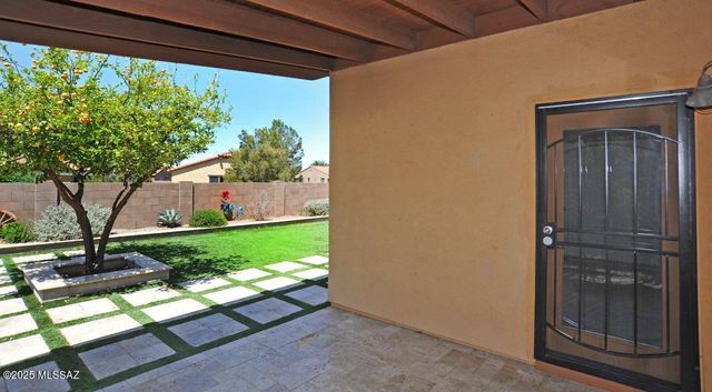 8573 N Western Juniper Terrace, Tucson, AZ 85743