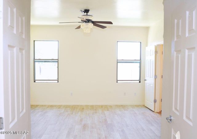 8573 N Western Juniper Terrace, Tucson, AZ 85743