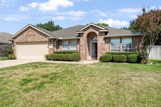 106 Stanbury Street, Mansfield, TX 76063