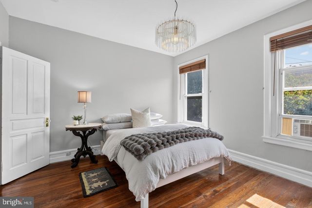 892 N BUCKNELL ST, Philadelphia, PA 19130