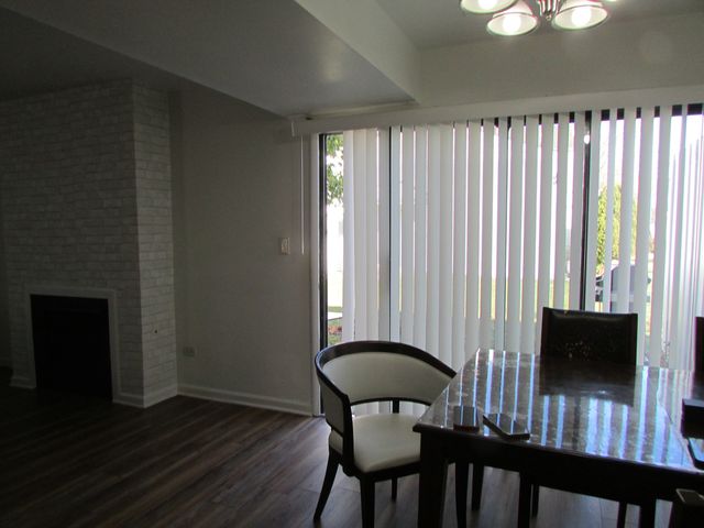 848 Oxford Place, Wheeling, IL 60090