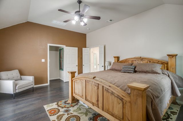 2720 Pinnacle Drive, Burleson, TX 76028