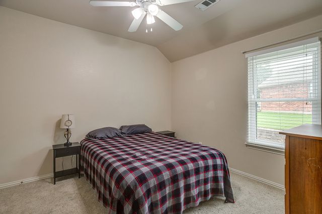 2720 Pinnacle Drive, Burleson, TX 76028