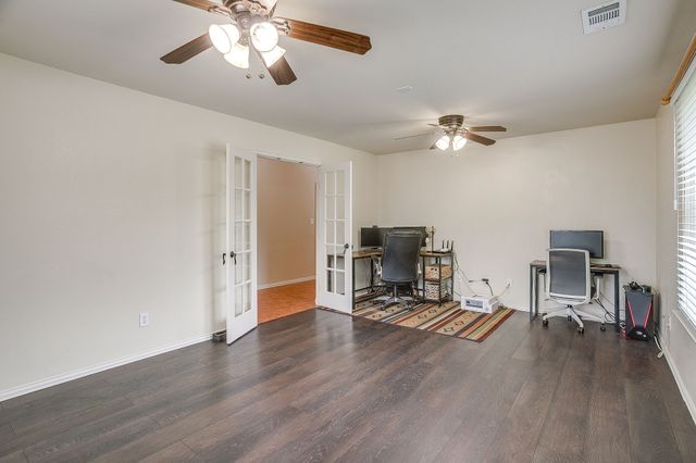 2720 Pinnacle Drive, Burleson, TX 76028