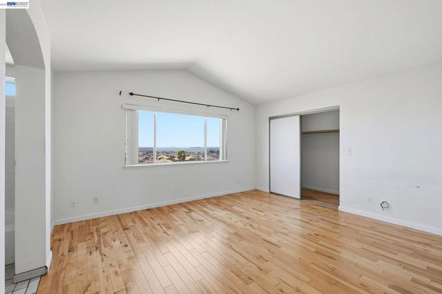 9 Beechwood Ct, Pittsburg, CA 94565