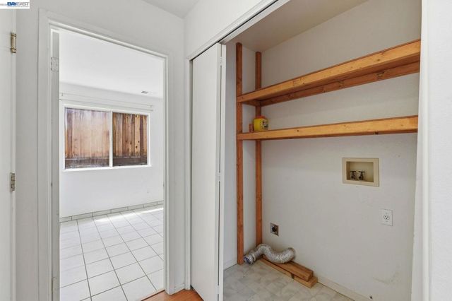 9 Beechwood Ct, Pittsburg, CA 94565