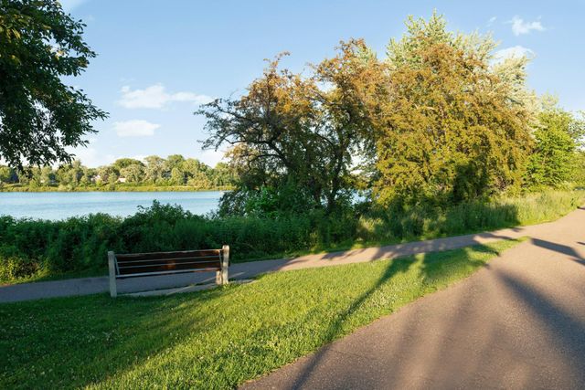 1669 Arona Street 1, Falcon Heights, MN 55108