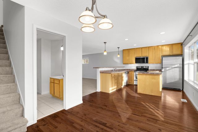 1669 Arona Street 1, Falcon Heights, MN 55108