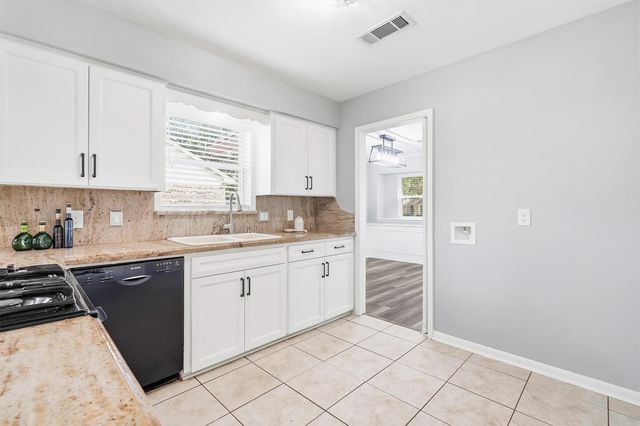 2503 Moss Hill Drive, Houston, TX 77080