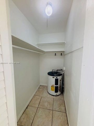 1991 NW 56th D, Miami, FL 33142