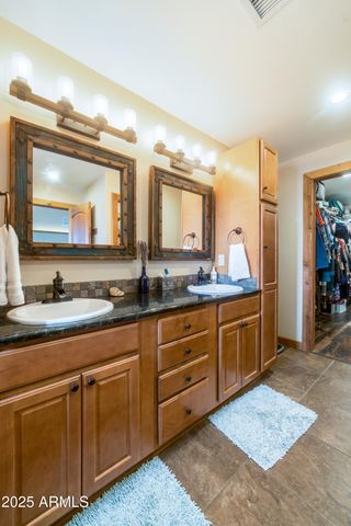 68 CURLY HORSE RANCH Road, Sonoita, AZ 85637