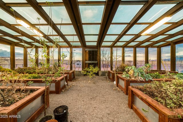 68 CURLY HORSE RANCH Road, Sonoita, AZ 85637