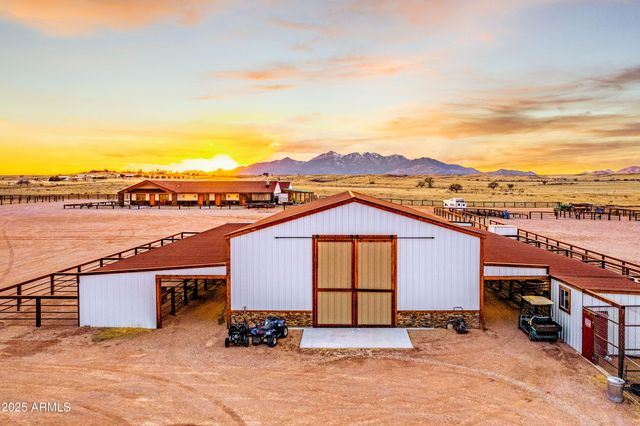 68 CURLY HORSE RANCH Road, Sonoita, AZ 85637