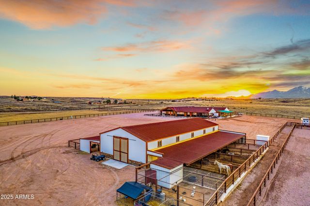 68 CURLY HORSE RANCH Road, Sonoita, AZ 85637
